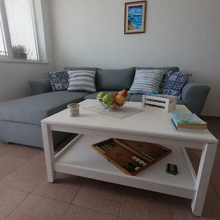 In St. With Terrace Апартаменти Светий Влас