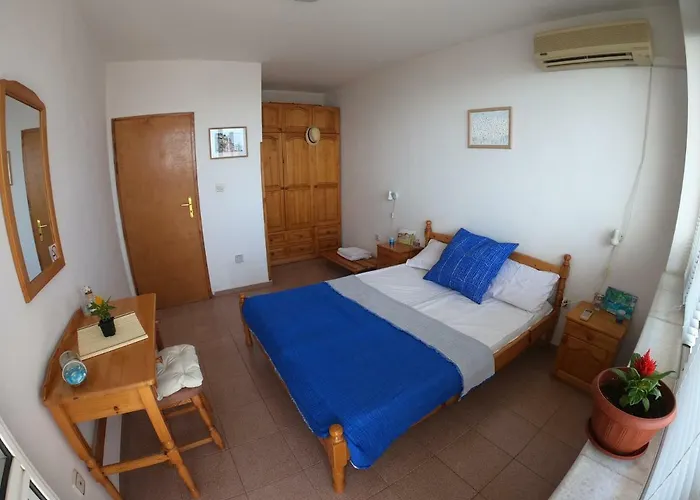 Apartmán In St. With Terrace