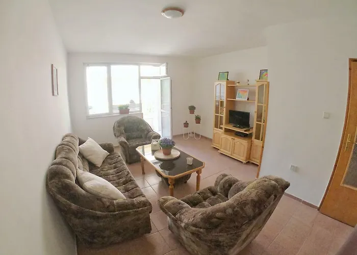 Apartmán In St. With Terrace *