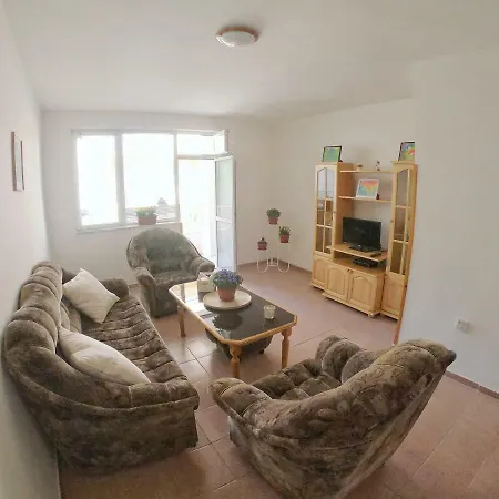 アパート In St. With Terrace *